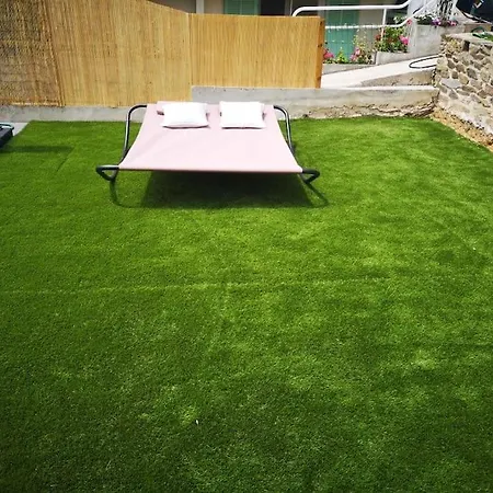 דירה Haut De Avec Piscine Et Jardin *