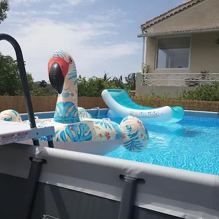 דירה Haut De Avec Piscine Et Jardin