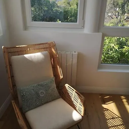 דירה Haut De Avec Piscine Et Jardin *