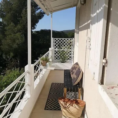 Apartment Haut De Avec Piscine Et Jardin *